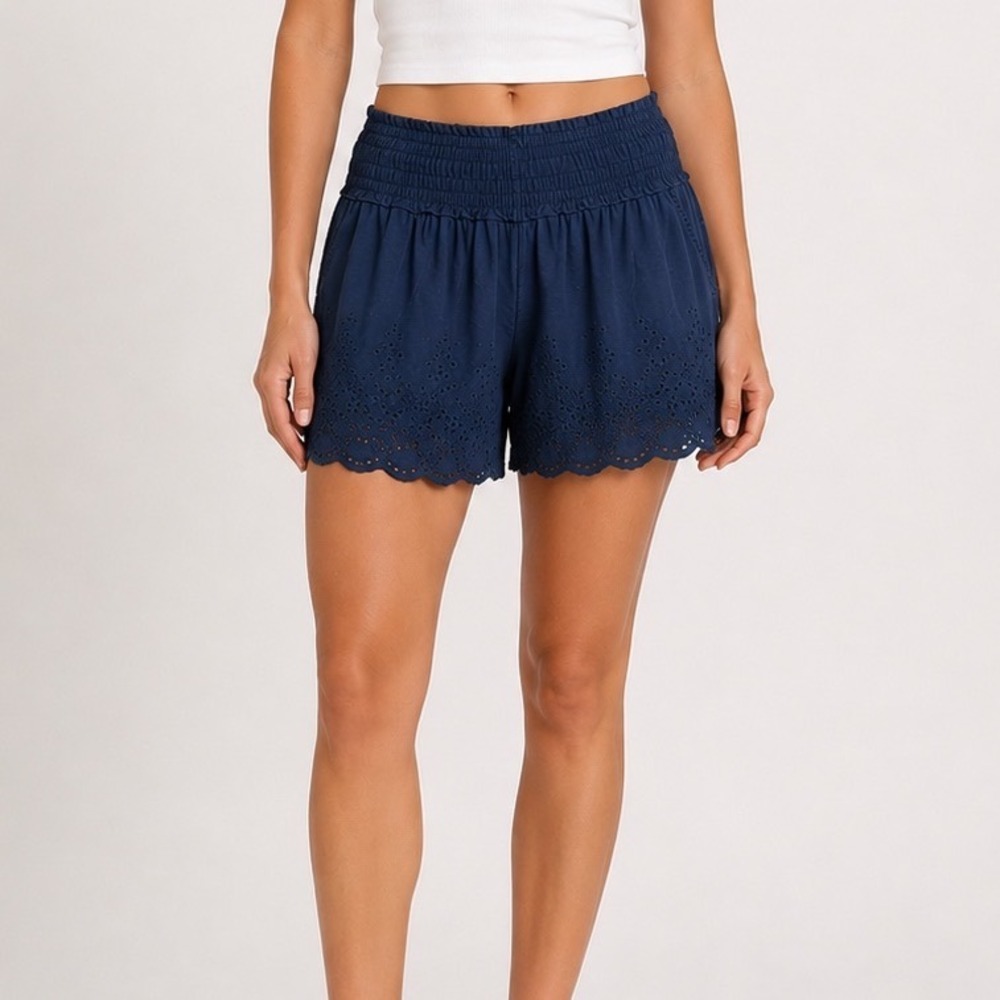 Pomander Place Navy Blue Eyelet Scalloped Hem Smocked Waist Shorts Small